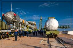 Campanha de lançamento GIOVE-B (5232) Rollout de Soyuz