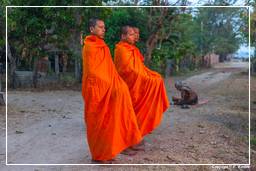 Ilha Don Khong (535) Esmolas para os monges