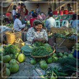 Birmanie (383) Bagan - Market