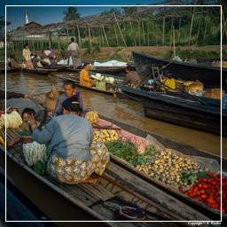 Birmania (638) Inle - Mercado flotante