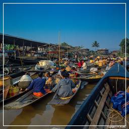 Birmanie (639) Inle - Marché flottant
