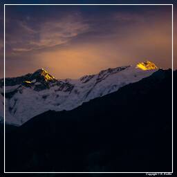 Tour des Annapurnas (145) Annapurna II (7 937 m) and III