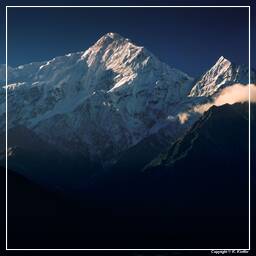 Tour des Annapurnas (226) Nilgiri (7,061 m)