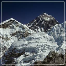 Khumbu (58) Everest (8 848 m)