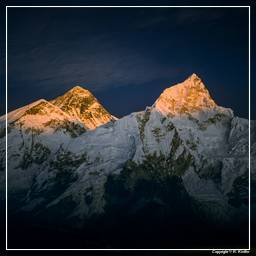 Khumbu (67) Everest (8 848 m) - Nuptse (7 861 m)