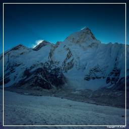 Khumbu (308) Nuptse (7 861 m)