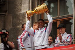 David Alaba, FC Bayern Munich - Double 2014 (794)