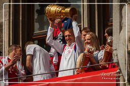 FC Bayern Munich - Double 2014 (1036) Arjen Robben