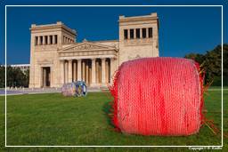 Königsplatz (43) Bale Harvest - Michael Beutler