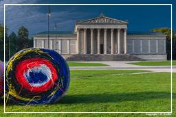 Königsplatz (143) Bale Harvest - Michael Beutler