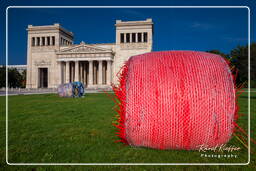 Königsplatz (196) Cosecha de balas - Michael Beutler