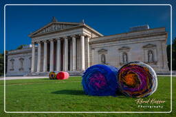 Königsplatz (282) Récolte des Balles - Michael Beutler