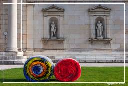 Königsplatz (309) Bale Harvest - Michael Beutler