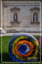 Königsplatz (315) Bale Harvest - Michael Beutler