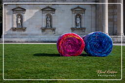 Königsplatz (371) Raccolta delle balle - Michael Beutler