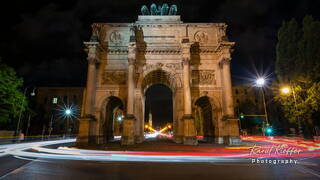 Munich by night (24) Siegestor