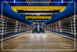 U-Bahn (München) (165) Olympia-Einkaufszentrum