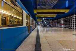 U-Bahn (München) (327) Olympia-Einkaufszentrum