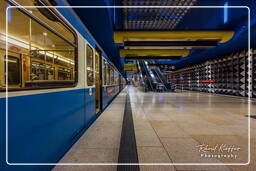 Métro (Munich) (327) Olympia-Einkaufszentrum