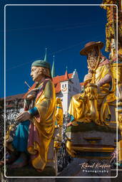 Nuremberg (334) Schöne Brunnen