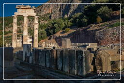 Delphi (451) Tholos im Heiligtum der Athena Pronaia