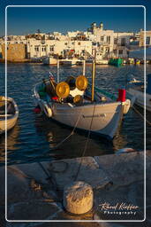 Naoussa, Paros (1247)