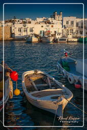Naoussa, Paros (1266)