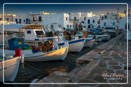 Naoussa, Paros (1318)