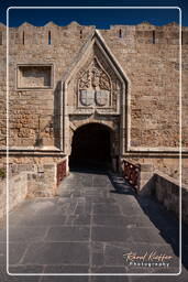 Rhodes (646) Medieval walls