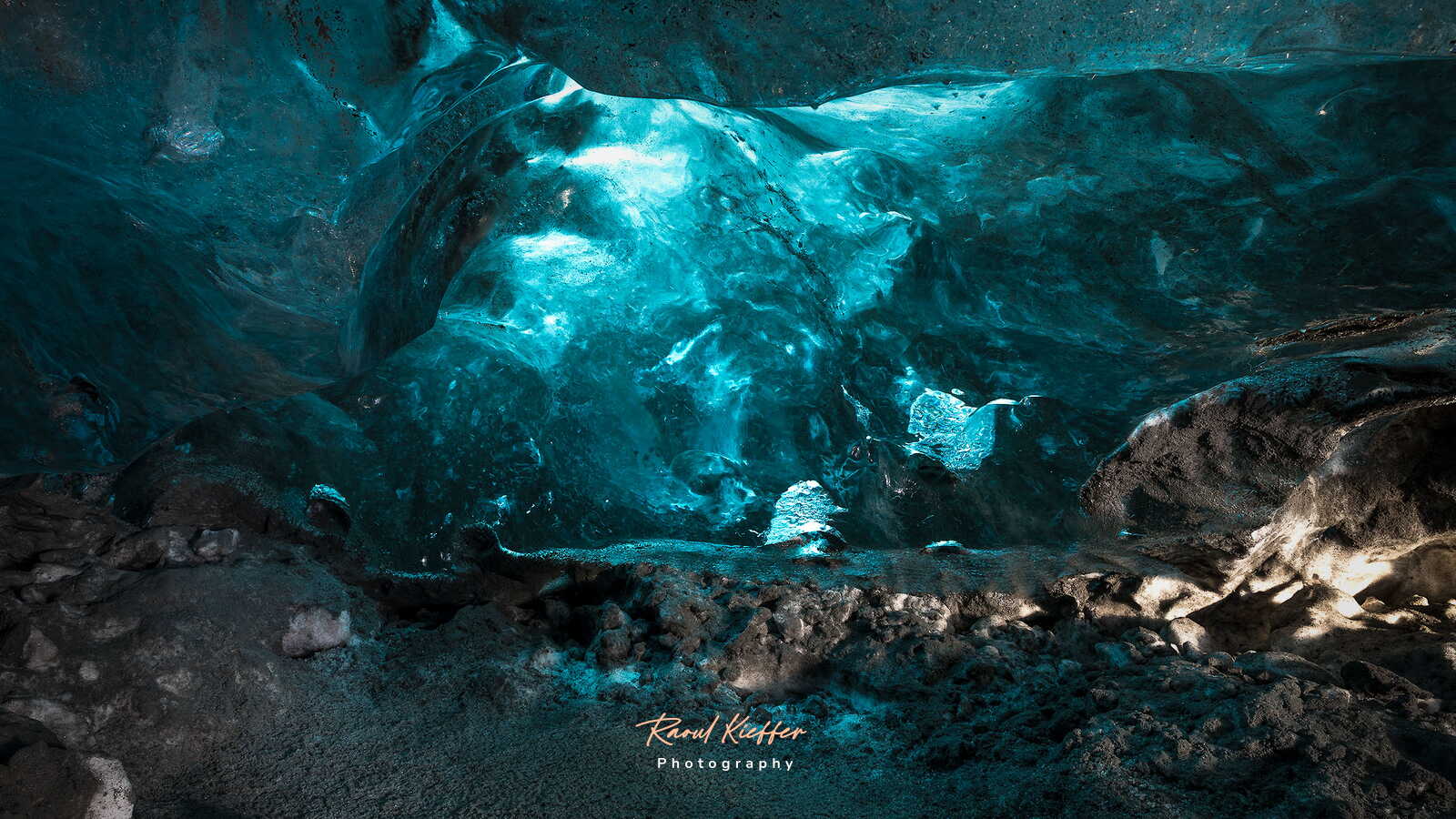 Vatnajökull ice caves