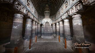 Grotte di Ajanta (375) Grotta 19 (Chaitya Griha)