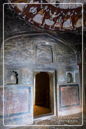 Bir Singh Deo Palace, Datia (37)