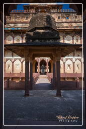 Bir Singh Deo Palace, Datia (138)