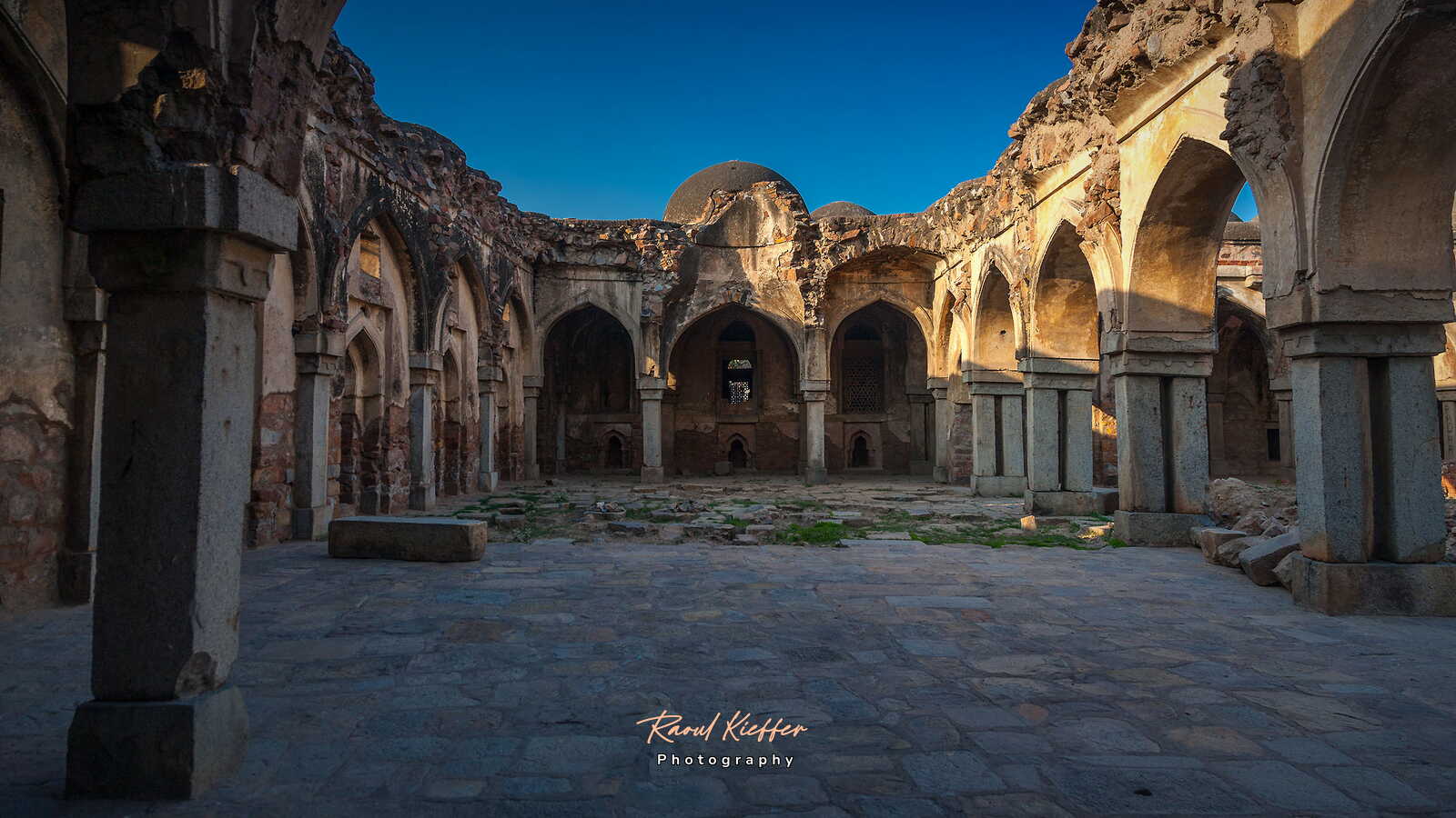 Begumpur Masjid