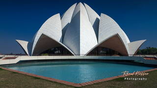 Lotus Temple (Baháʼí House of Worship), Delhi, India