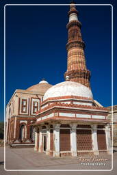 Qutb Minar (220)