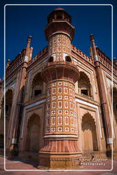 Tomb of Safdarjung (30)