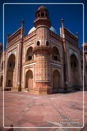 Tomb of Safdarjung (40)