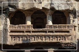 Grutas de Ellora (17) Gruta 16 (Templo Kailasa)