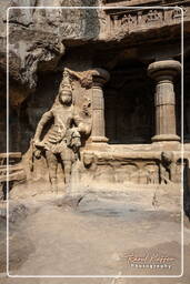 Grotte 16 (Temple de Kailâsanâtha), Grottes d’Ellora (181)