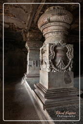 Grotte 32 (Indra Sabha), Grottes d’Ellora (308)