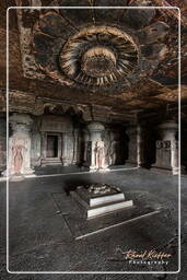 Grotte 32 (Indra Sabha), Grottes d’Ellora (336)