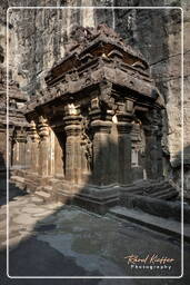 Grottes d’Ellora (377) Grotte 16 (Temple de Kailâsanâtha)