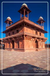 Diwan-i-Khas, Fatehpur Sikri (34)