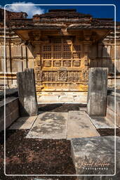 Sahasra Bahu Temples, Nagda (69)