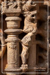 Sahasra Bahu Temples, Nagda (90)