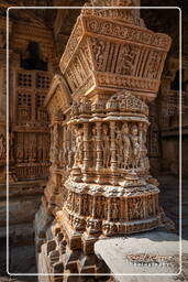 Sahasra Bahu Temples, Nagda (94)