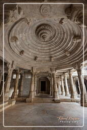 Ranakpur (416) Chaturmukha Dharana Vihara