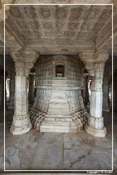 Ranakpur (462) Chaturmukha Dharana Vihara (Hauptschrein)