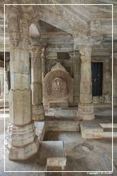 Ranakpur (502) Chaturmukha Dharana Vihara (Parshvanatha avec 1008 têtes de serpent)